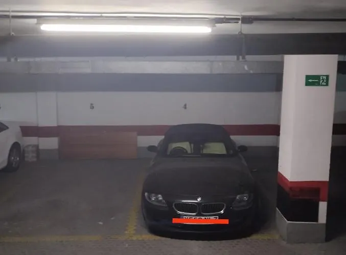 Centrico Parking Aire Acondicionado Y Wifi *